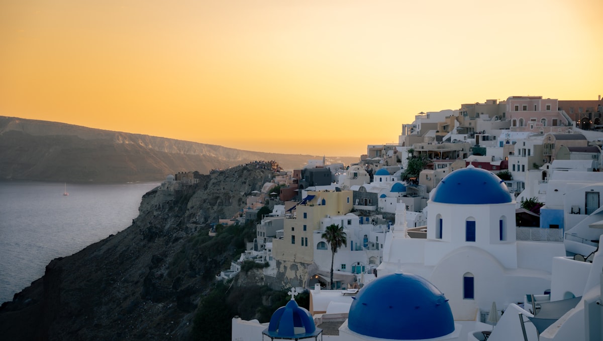 Best Time to Visit Greece: Islands, Mainland, and Shoulder Season Secrets