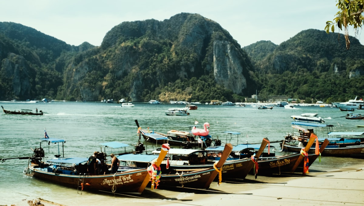 Best Time to Visit Thailand: Islands, Cities, and Cheap Flight Windows