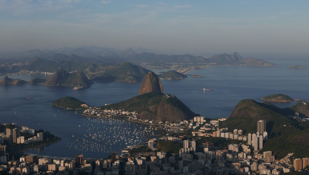 Cheapest Flights to Rio de Janeiro: Carnival Season vs Off-Peak